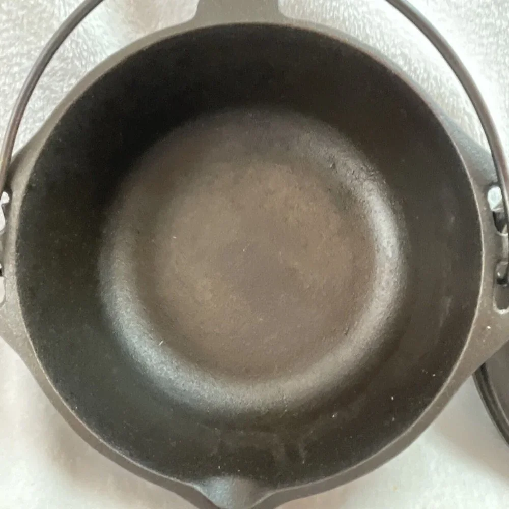 Vintage Cast Iron Lodge 2qt sauce pan HTF recently seasoned‎